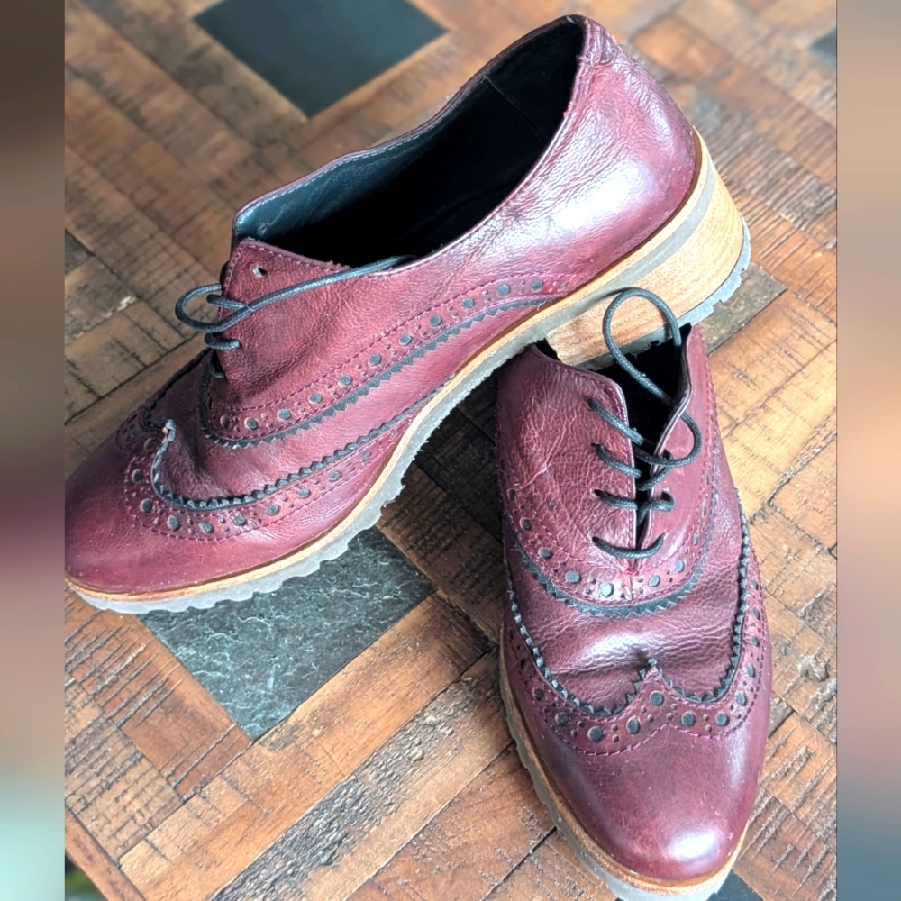 Patricia classic‎ Burgundy Brogue Women's Shoes